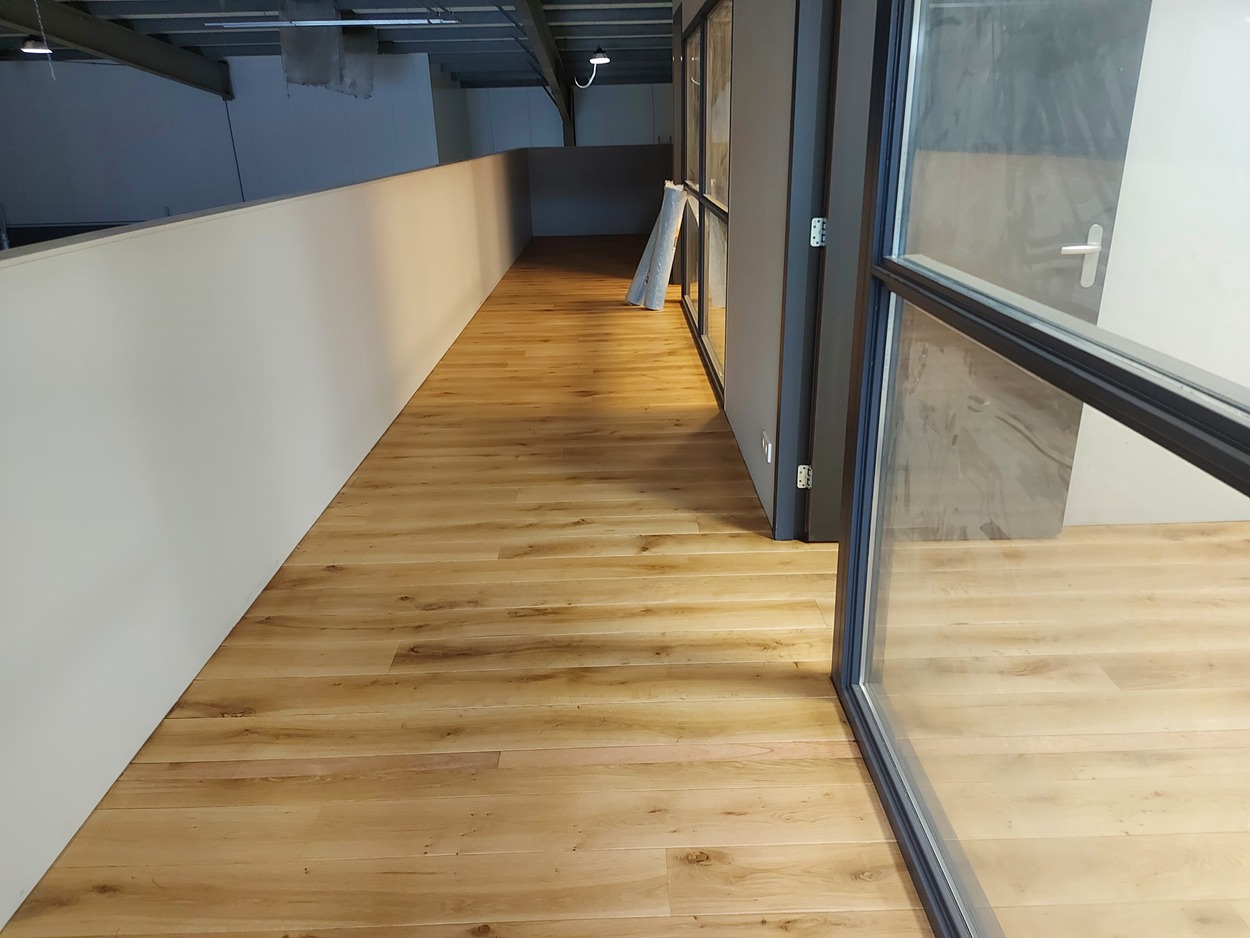 Home | DB Vloeren, specialist in vloeronderhoud en vloeren leggen
